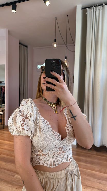 Croptop Lizzie